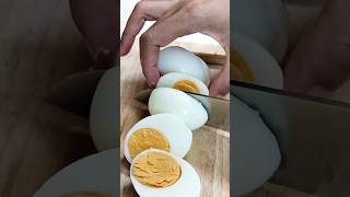 Slicing hard Boiled eggs shortvideo viralshort asmr satisfayingsounds [upl. by Horowitz]