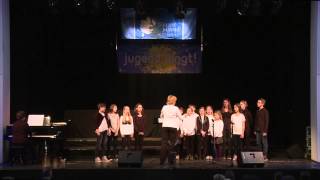 Joyful Voices Kinderchor Schau der Wald so wunderlich [upl. by Aerdnahc702]