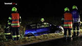 Mopedauto bei Unfall in Marchtrenk überschlagen [upl. by Nosila]