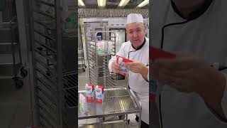 Stop au lait qui déborde 😀 cantine shortvideo astucecuisinefood [upl. by Rockwood]