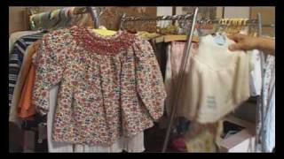 Gratis kinderkleding in Weggeefwinkel [upl. by Ev]