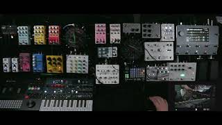 Modular Pedalboard Ambient Song 17 [upl. by Mullane]