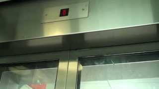 シンドラーLiftronic製エレベーター SchindlerLiftronic Traction Elevator  Bus Station Southbank Brisbane QLD [upl. by Otit]