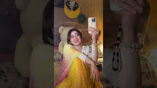 Uss sey kaho jaye chaand le k aye🥰🥰❤️ Momina iqbal tiktok dress mominaiqbal4 punjabicomedy [upl. by Esinahs]