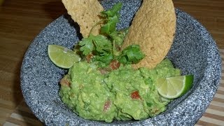 Sabroso Guacamole Tradicional  El Guacamole Perfecto [upl. by Cesya34]