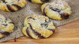 Nutella Schnecken aus Blätterteig mit Mandeln  Nutellakringel  Nutellaschnecken Nutella Kringel [upl. by Ettevol]