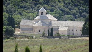 Vidéo Drone Lubéron  Abbaye NotreDame de Sénanque [upl. by Yblehs]