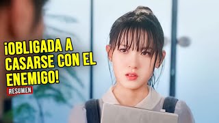 🔥OBLIGADA A CASARSE CON EL PEOR ENEMIGO Y EL CHICO QUE MÁS ODIA  Doramas Resumen [upl. by Orabelle]