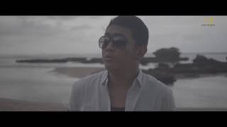 Dudy Oris  Aku Yang Jatuh Cinta Official Music Video [upl. by Ignaz]