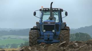 PLOUGHING WITH A FORD 8630 AND KVERNELAND PLOUGH [upl. by Wilmott]