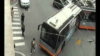 Gli intoccabili abolire il bus in via Rimassa [upl. by Htebi255]