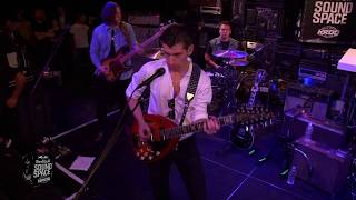 Arctic Monkeys  Do I Wanna Know Live [upl. by Chessy]