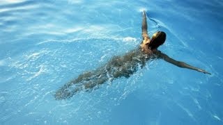 Woman Goes Skinny Dipping To Rob Guys House [upl. by Heddie]