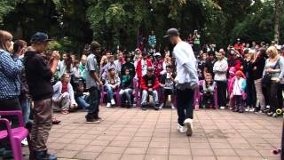 Shaggy vs Karfa  Cwalk battle  top 6  Dance meeting Česká Lípa 29 9 2012 [upl. by Brianna467]