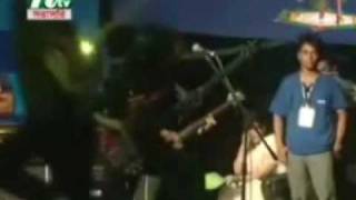 Boshe achi eka Warfaze live in nokia boishakhi music mela part 3 [upl. by Virg]