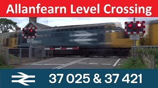 Allanfearn Level Crossing 37025  37421  Aberdeen–Inverness line  Allanfearn Highland [upl. by Chemarin]