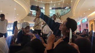 Seneng Banget Bisa Foto Bareng Betrand Putra Onsu Usai Konser Di Mall Kuningan City 4 Mei 2024 [upl. by Vi196]