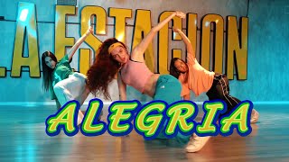 ALEGRIA EmiliaOficial TiagoPZK anitta  Coreografía by Milu aldas ft Marti Peña [upl. by Ymor]