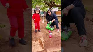 Tooktook mummy water balloons 🎈 popping water balloons who popping fast [upl. by Lib]