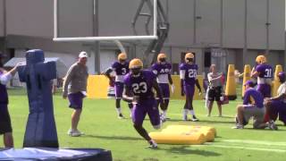 LSU linebackers work on their tackling in a multitasking drill  Video [upl. by Oiratnom251]