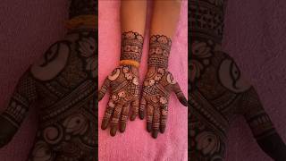 New mehndi design front hand simple and unique bridal mehndi design mehandi mehndi youtubeshorts [upl. by Ferree970]