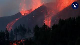 Espectaculares imágenes nocturnas que nos deja la erupción del volcán en La Palma [upl. by Peper]