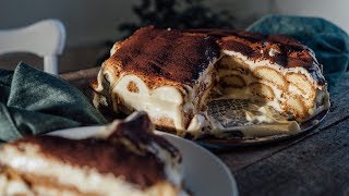 Ricetta TIRAMISU con SAVOIARDI e MASCARPONE  Dolce Italiano [upl. by Chouest]