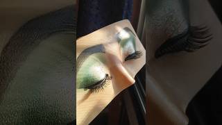 Green eyeshadow tutorial 💚youtubeshorts eyemakeup eyemakeupoftheday youtube [upl. by Newhall631]