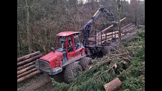 🌲 Komatsu 895 • BIG Forwarder • Forwarder in Action • Rückezug im Einsatz • big machine • Logging🌲 [upl. by Nerin130]