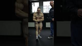 16 jähriger Bodybuilder Milan in Wettkampf Form [upl. by Terrie]