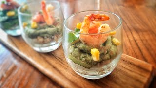 Verrines davocat crevettes et saumon [upl. by Verge]