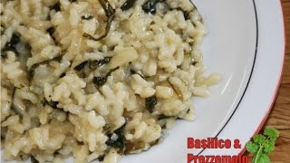 basilicoeprezzemolo  risotto al tarassaco [upl. by Attena]