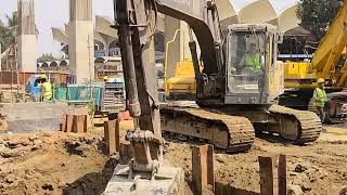 How Chain excavator work for shoring [upl. by Eceirtal]