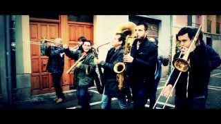 Broken Brothers Brass Band  xuri guztiak ez dira irinak [upl. by Nyrrek]