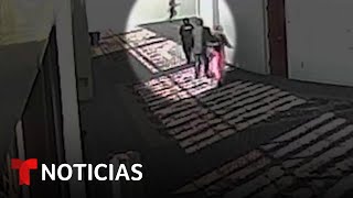 Disparos y gritos los videos policiales del ataque a la iglesia de Texas  Noticias Telemundo [upl. by Stew]