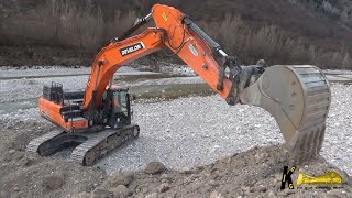 DEVELON DX380 EXCAVATOR Digging Gravel [upl. by Henden]