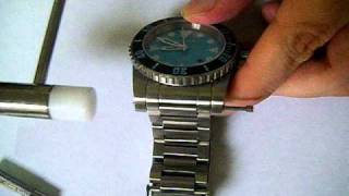 Helson Shark Diver bracelet change [upl. by Greiner]