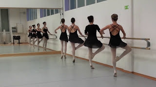 Lezione di Danza Classica  Frappés [upl. by Aisor310]