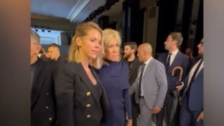 Brigitte Macron et Tiphaine Auzière complices  sortie mèrefille au défilé Balmain [upl. by Ailema]