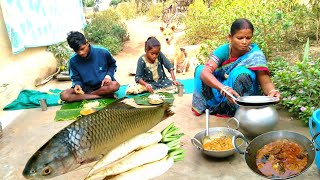 Totally different Style cooking Mrigal fish recipe with RADISH in tribe village l Village food [upl. by Isus83]