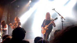 Vandenbergs Moonkings  Pushing Me Manic Eden cover  Paris 26042014 [upl. by Ennairda921]