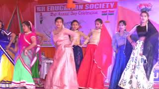 Mhare Hiwda Me Nache Mor Dance performace by Girl students of LKIS and LBS [upl. by Ednalrim]