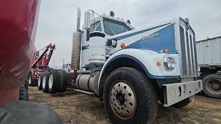 Cummins V903 V8 diesel cold start in 1971 Kenworth W900A [upl. by Rima]