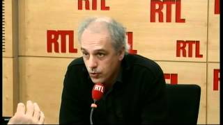 Philippe Poutou candidat du Nouveau Parti anticapitaliste NPA  Il faut arrêter tout de suite de [upl. by Atteloj514]