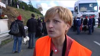 La manifestation des transporteurs routiers en Bretagne [upl. by Hoye]