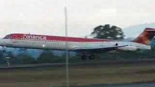 Avianca MD83 N632CT landing SKRG [upl. by Ttemme885]