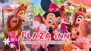 Plaza Inn Character Breakfast in Disneyland We Met SO MANY Characters [upl. by Abebi536]