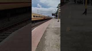 💥 Stunning action of Tirupati Express 🚂🇮🇳🔥 shorts short trendingshorts indianrailways [upl. by Alleris]