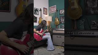 Utopia Sci Fuzz V2  Giannini Tremendão  guitar rock fuzz guitarpedals music [upl. by Elatan]