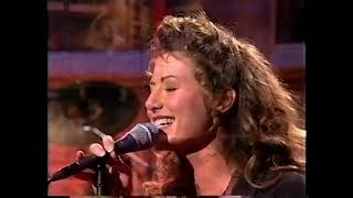 Amy Grant  Big Yellow Taxi  19940609 [upl. by Bowrah]